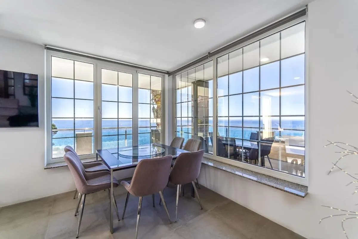 Villa Oceanfront, Swimming Pool, Jacuzzi à Lloret de Mar 0*,