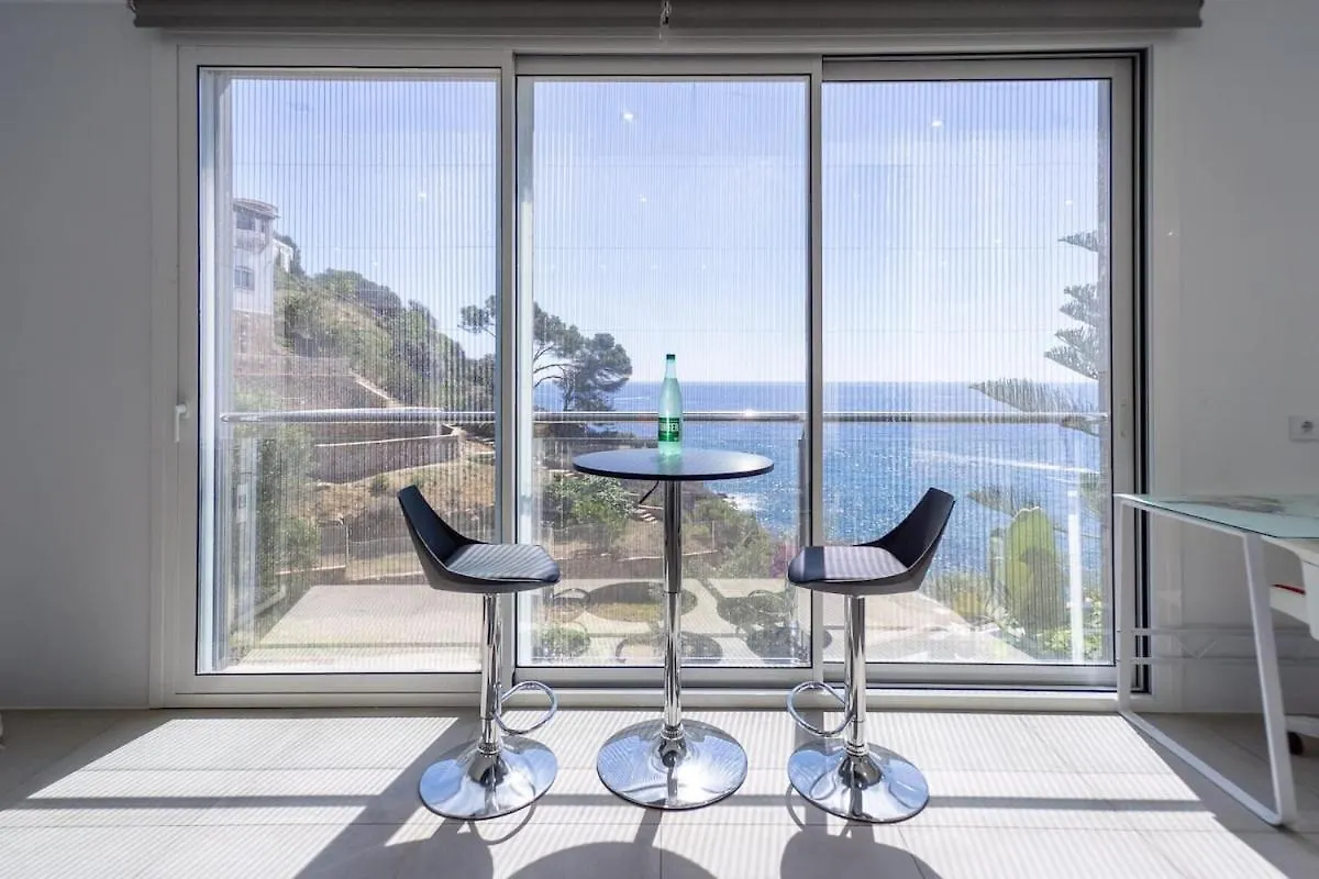 Willa Oceanfront, Swimming Pool, Jacuzzi Lloret de Mar