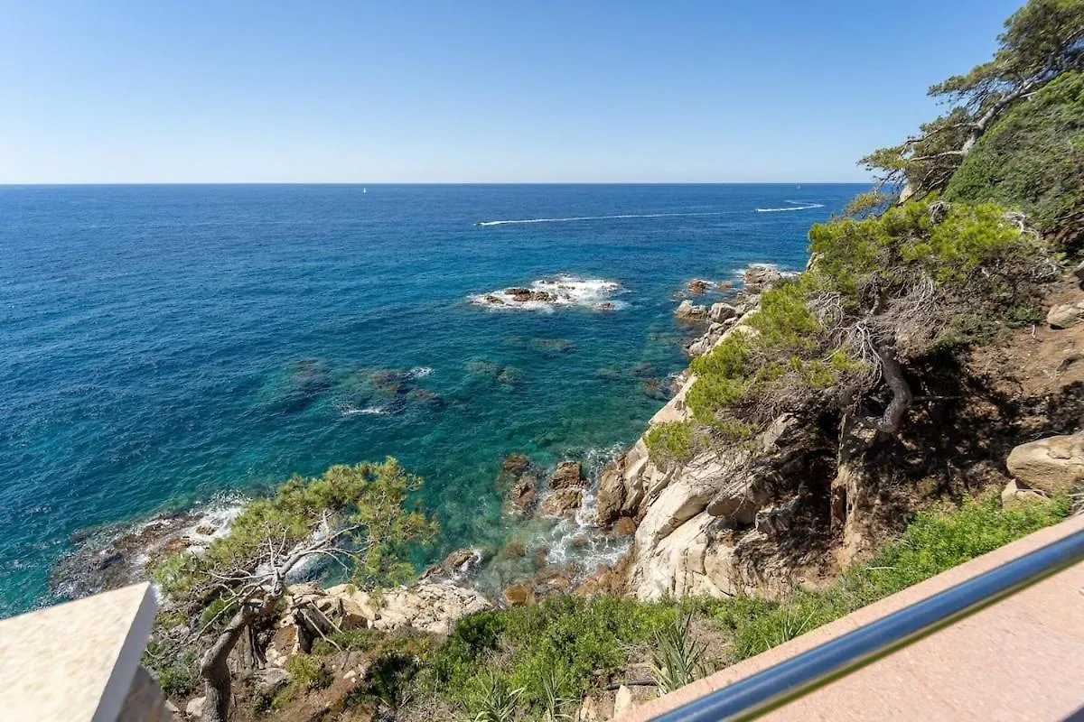 Villa Oceanfront, Swimming Pool, Jacuzzi à Lloret de Mar