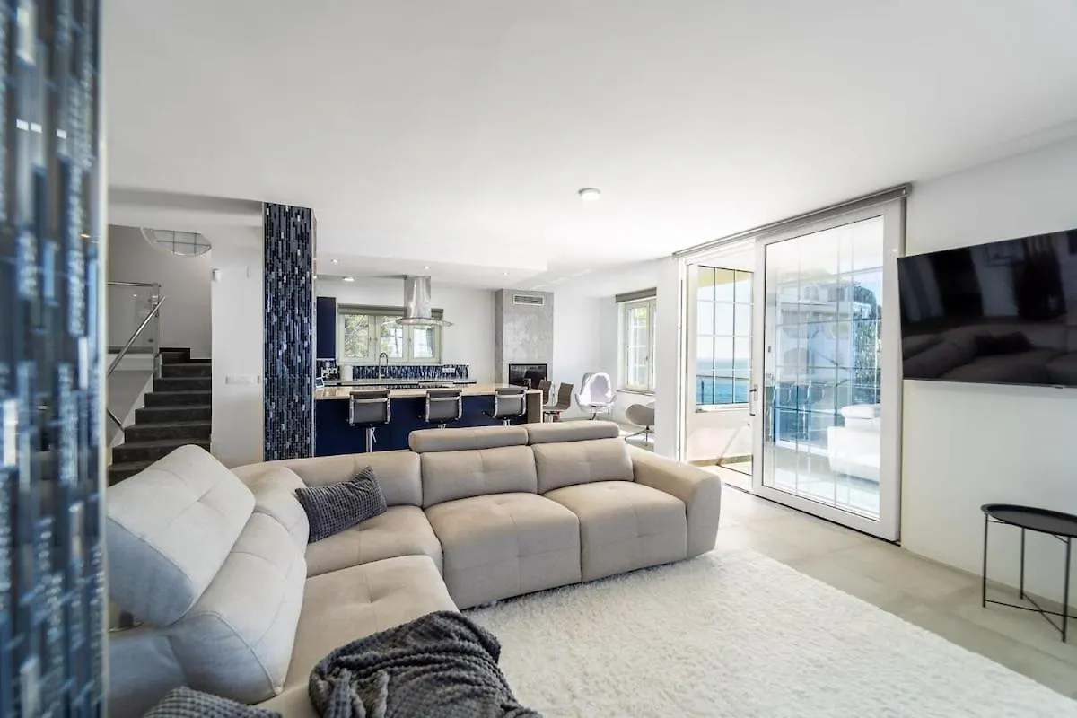 Villa Oceanfront, Swimming Pool, Jacuzzi à Lloret de Mar Espagne